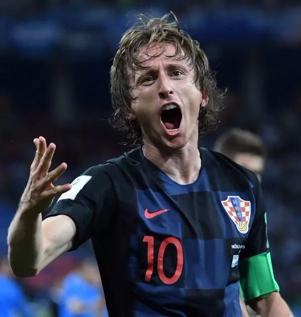 韩媒：全北现代外籍助教涉嫌“拉眼角”种族歧视韩国裁判